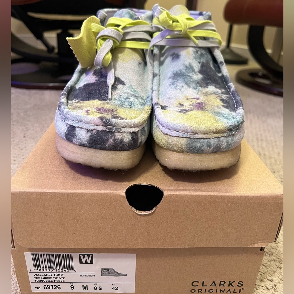 Clarks Multicolor Chukka Boots - Picture 2 of 7